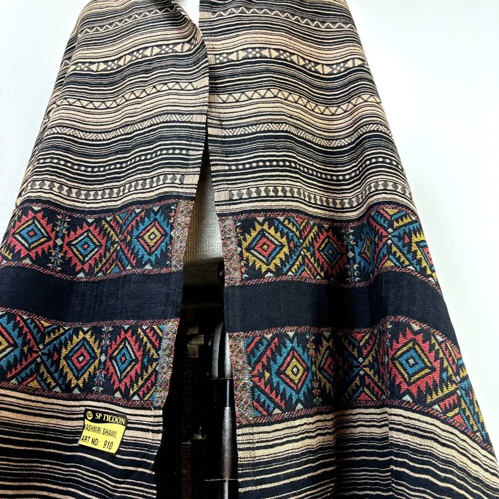 SP Tycoon Maxi, Oversized NWOT Cashmere Wrap Shawl Scarf w/ Fringe Sz‎ 40